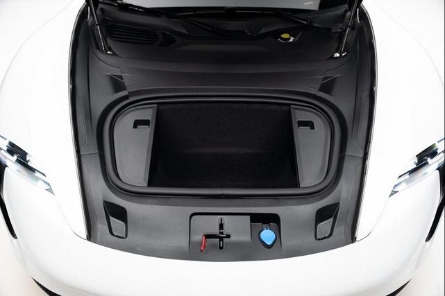 Photo of 2024 Carrara White Metallic Porsche Taycan