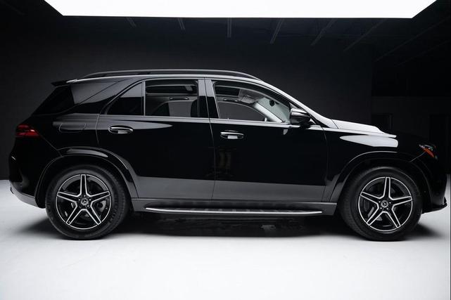 Photo of 2024 Black Mercedes-Benz GLE 350