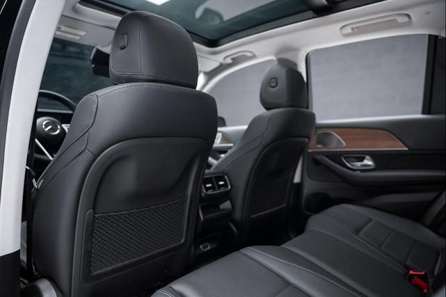 Photo of 2024 Black Mercedes-Benz GLE 350