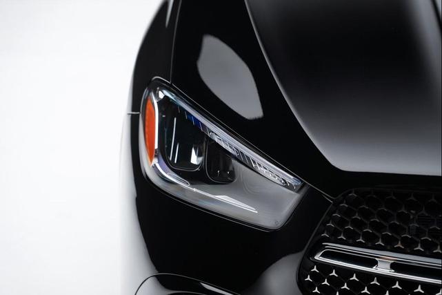 Photo of 2024 Black Mercedes-Benz GLE 350