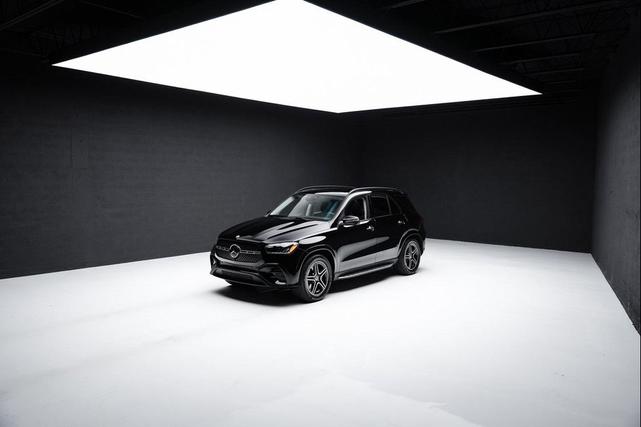 Photo of 2024 Black Mercedes-Benz GLE 350