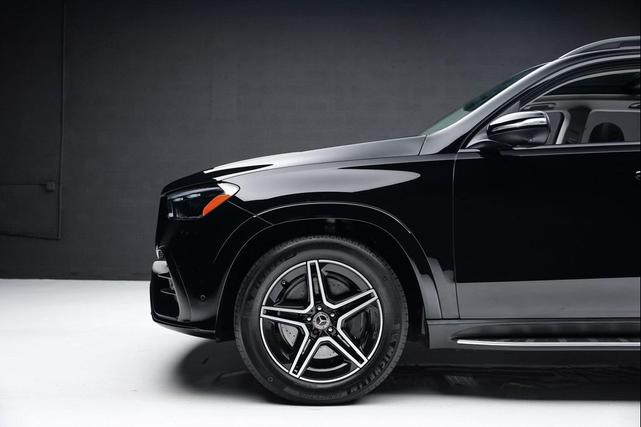 Photo of 2024 Black Mercedes-Benz GLE 350