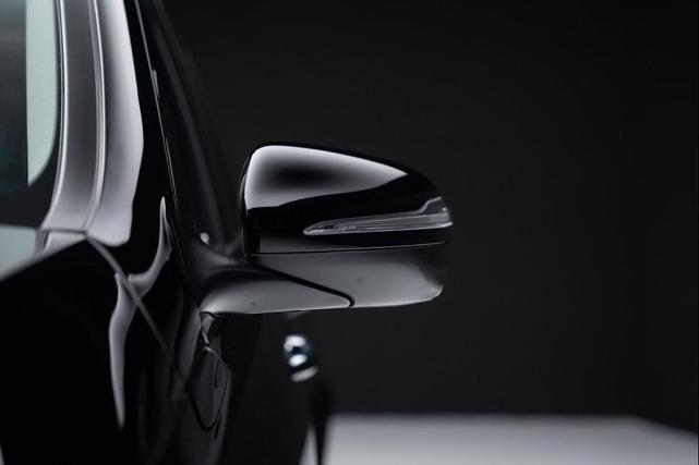 Photo of 2024 Black Mercedes-Benz GLE 350