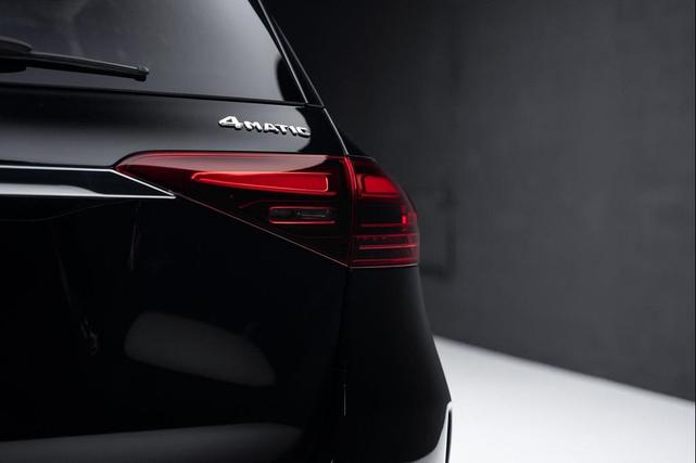 Photo of 2024 Black Mercedes-Benz GLE 350