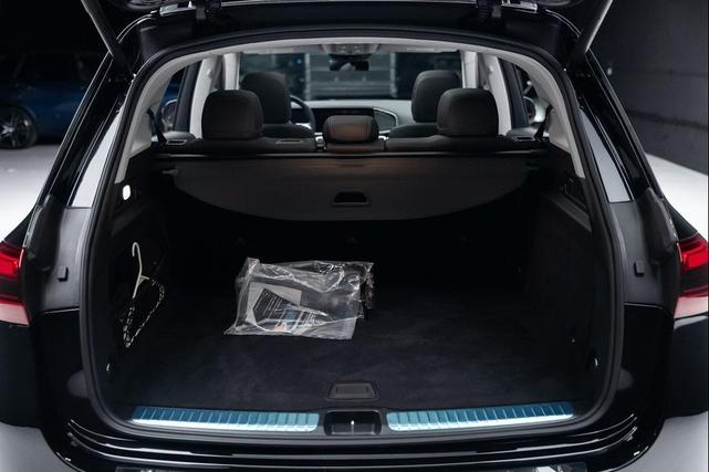 Photo of 2024 Black Mercedes-Benz GLE 350