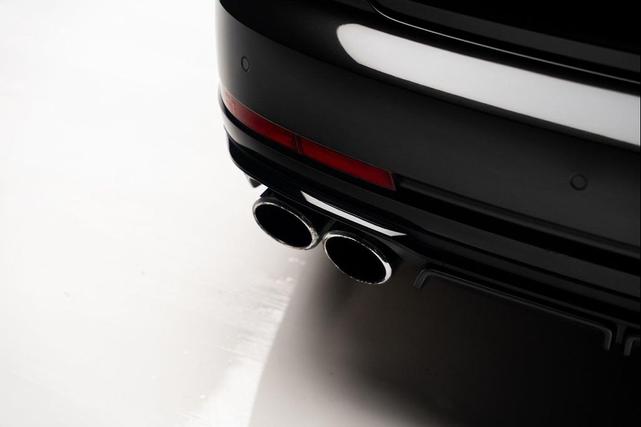 Photo of 2022 Vesuvius Gray Metallic Audi S8