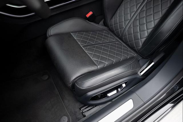 Photo of 2022 Vesuvius Gray Metallic Audi S8