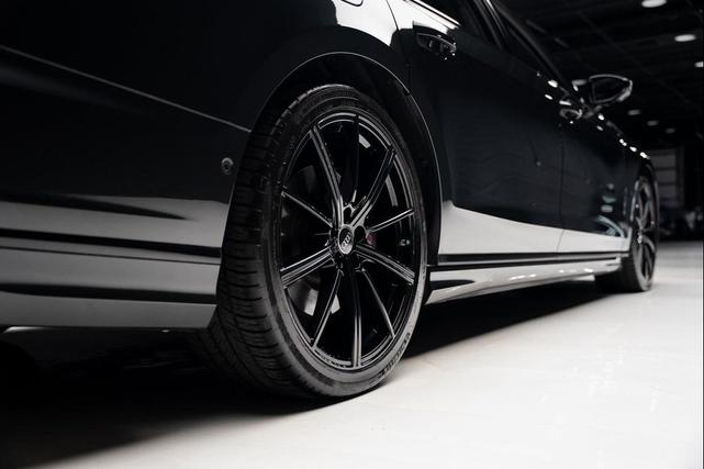 Photo of 2022 Vesuvius Gray Metallic Audi S8