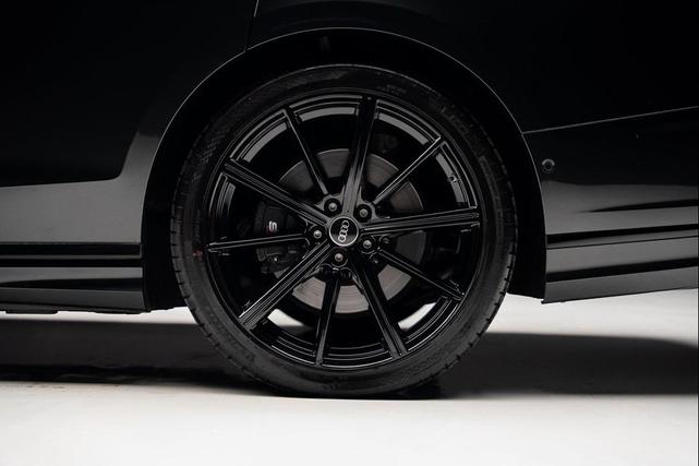 Photo of 2022 Vesuvius Gray Metallic Audi S8