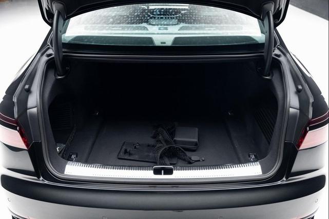 Photo of 2022 Vesuvius Gray Metallic Audi S8