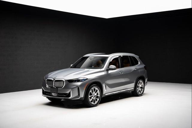 Photo of 2024 Skyscraper Grey Metallic BMW X5