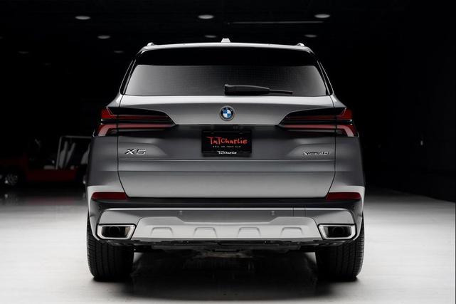 Photo of 2024 Skyscraper Grey Metallic BMW X5
