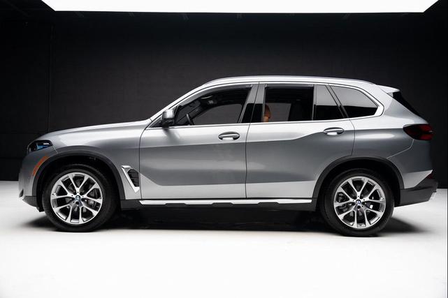 Photo of 2024 Skyscraper Grey Metallic BMW X5