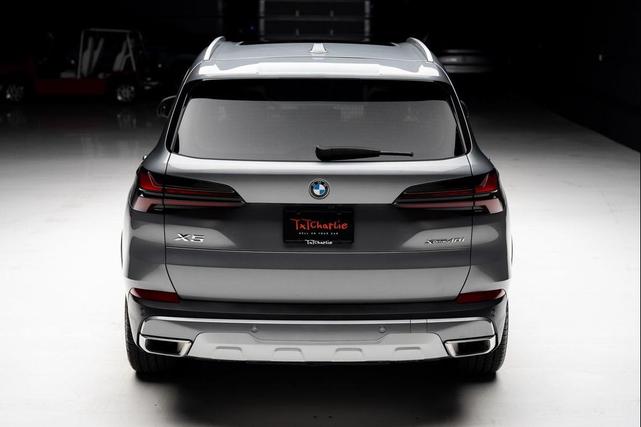 Photo of 2024 Skyscraper Grey Metallic BMW X5