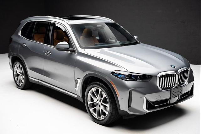 Photo of 2024 Skyscraper Grey Metallic BMW X5