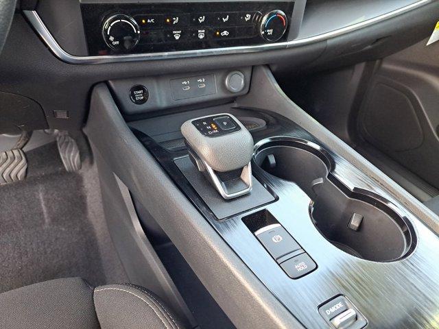 Photo of 2025 Gun Metallic Nissan Rogue
