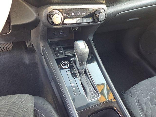 Photo of 2022 Boulder Gray Pearl Nissan Kicks