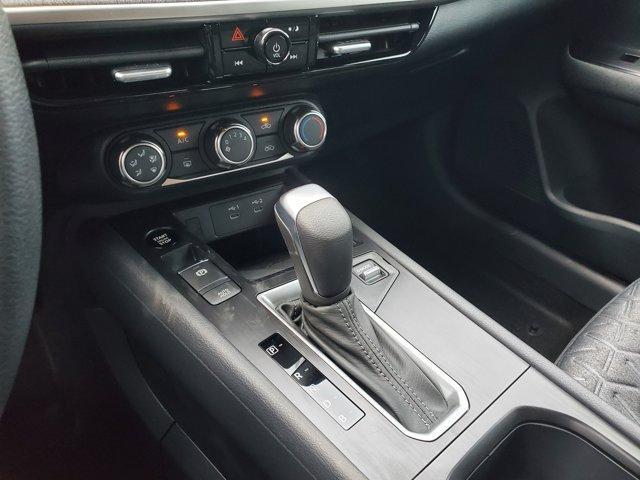 Photo of 2025 Super Black Nissan Kicks