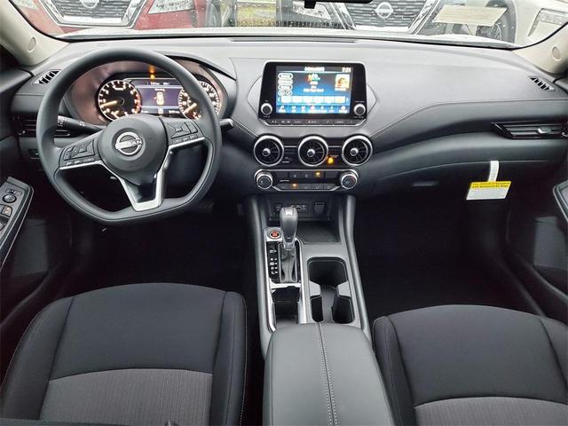 Photo of 2025 Cloud White Nissan Sentra