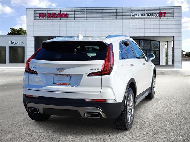 Photo of 2019 Crystal White Tri-Coat Cadillac XT4