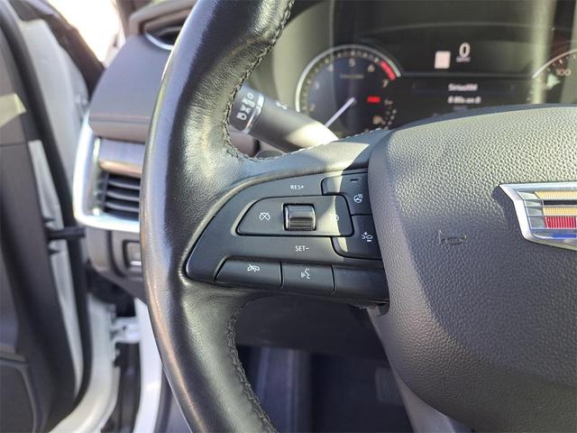 Photo of 2019 Crystal White Tri-Coat Cadillac XT4