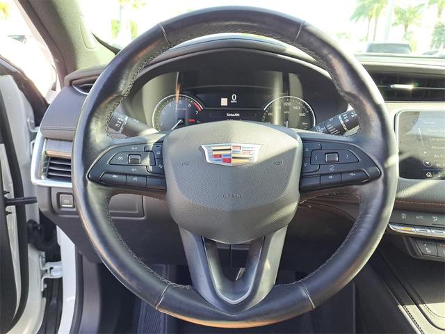 Photo of 2019 Crystal White Tri-Coat Cadillac XT4
