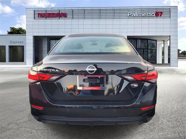 Photo of 2025 Black Nissan Sentra