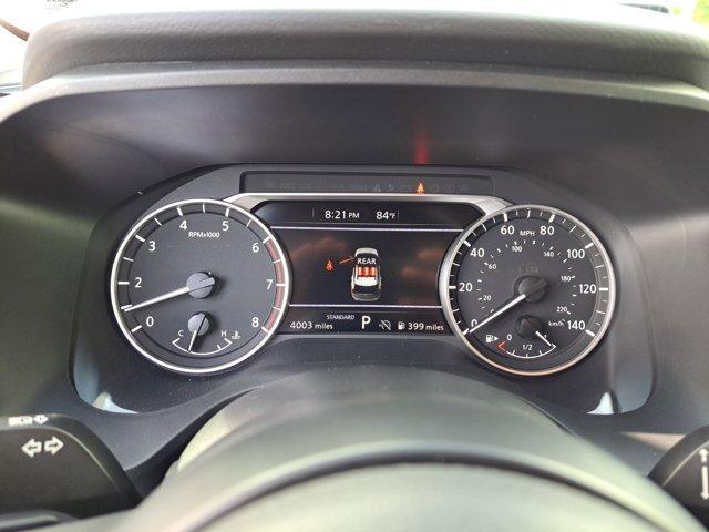 Photo of 2024 Black Nissan Rogue