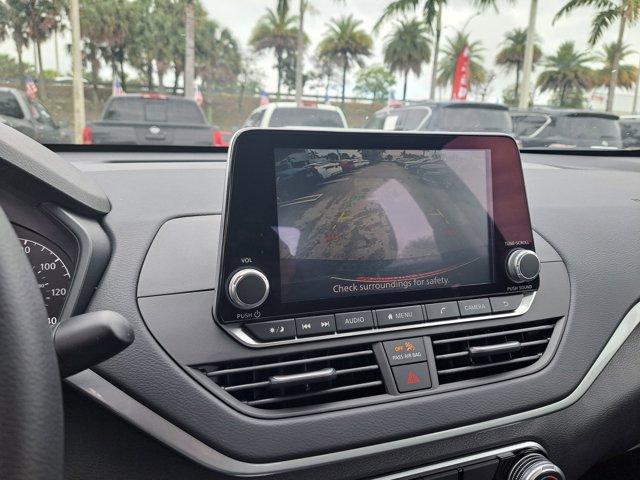 Photo of 2025 Black Nissan Altima