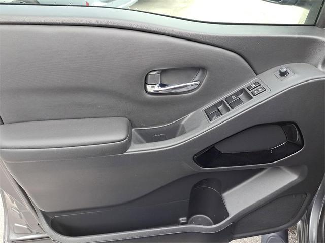 Photo of 2023 Gun Metallic Nissan Frontier
