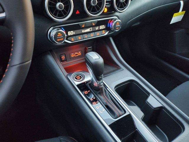 Photo of 2025 2t Gry Blk Roof Nissan Sentra