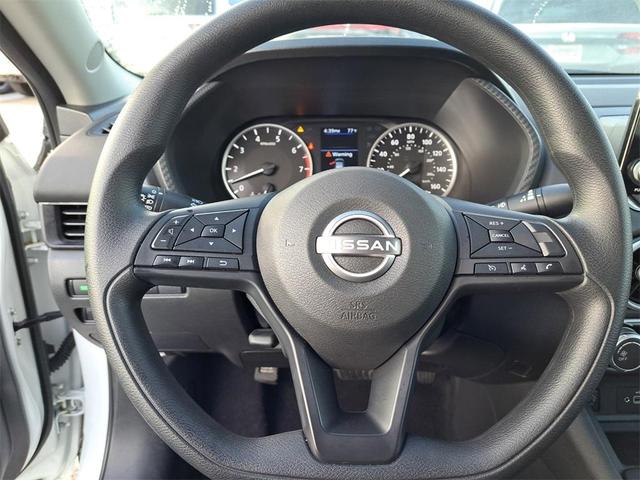 Photo of 2024 Cloud White Nissan Sentra