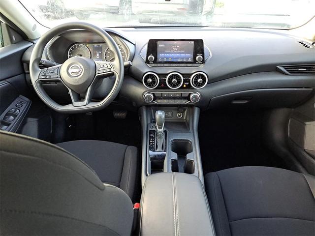 Photo of 2024 Cloud White Nissan Sentra