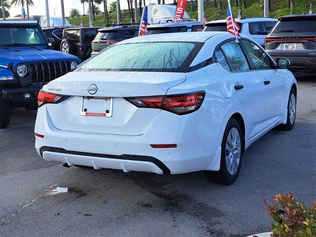 Photo of 2024 Cloud White Nissan Sentra