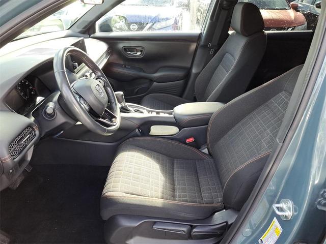 Photo of 2023 Pearl Honda HR-V