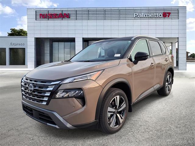 Photo of 2025 2t Dk Beige Blk Nissan Rogue