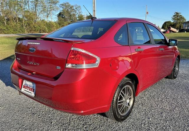 Photo of 2011 Red Ford Focus