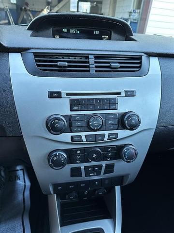 Photo of 2011 Red Ford Focus