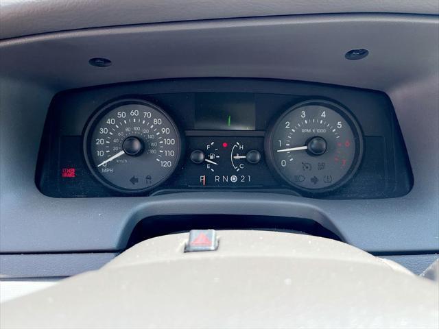 Photo of 2008 Vibrant White Clearcoat Mercury Grand Marquis