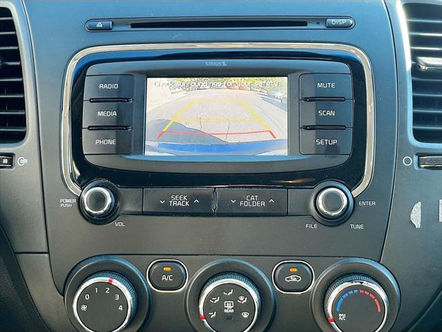 Photo of 2017 Deep Sea Blue Kia Forte