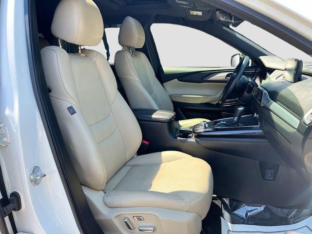 Photo of 2019 Snowflake White Pearl Mica Mazda CX-9