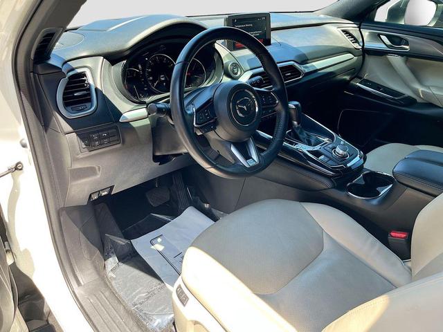 Photo of 2019 Snowflake White Pearl Mica Mazda CX-9