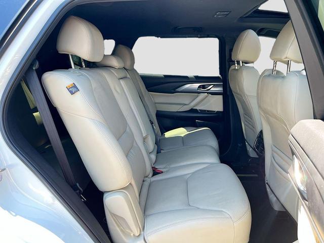 Photo of 2019 Snowflake White Pearl Mica Mazda CX-9