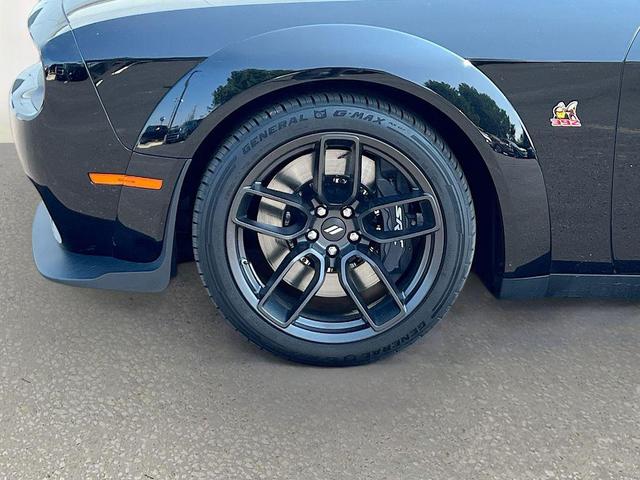 Photo of 2023 Pitch Black Clearcoat Dodge Challenger
