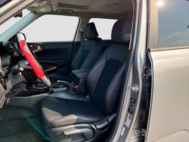 Photo of 2024 Steel Gray Kia Soul