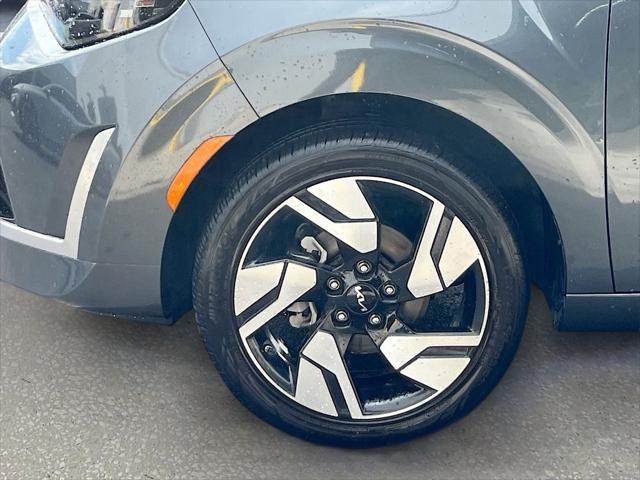 Photo of 2024 Gravity Gray Kia Soul