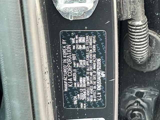 Photo of 2024 Gravity Gray Kia Soul