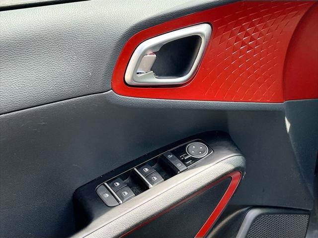 Photo of 2024 Gravity Gray Kia Soul