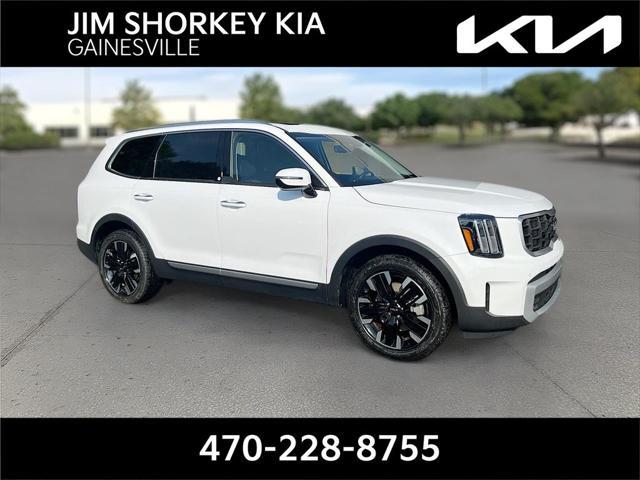 Photo of 2024 Glacial White Pearl Kia Telluride