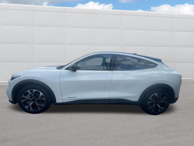 Photo of 2024 Star White Metallic Tri-Coat Ford Mustang Mach-E